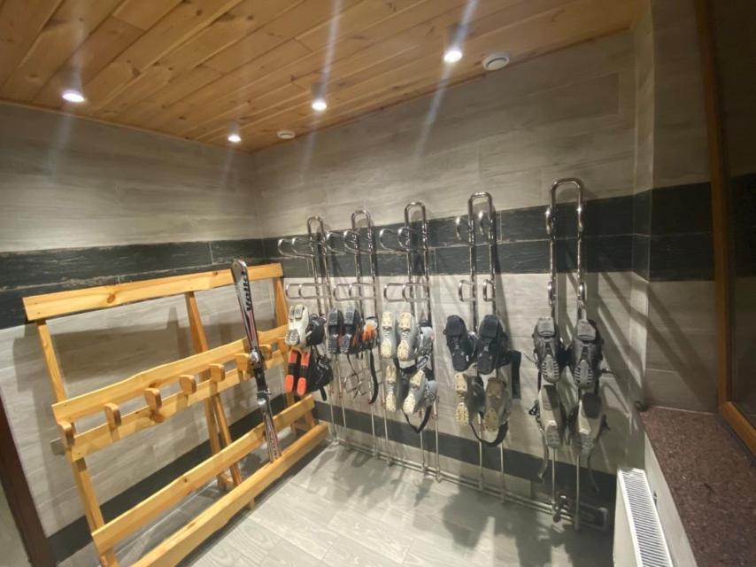 Apartamento Golden Nest Yablunytsya Exterior foto
