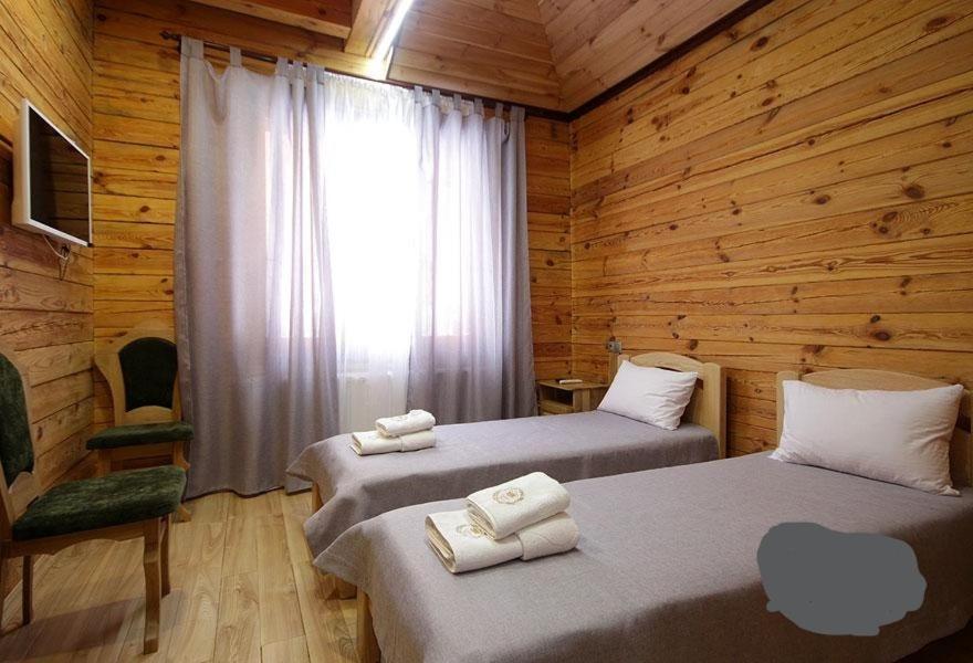 Apartamento Golden Nest Yablunytsya Exterior foto