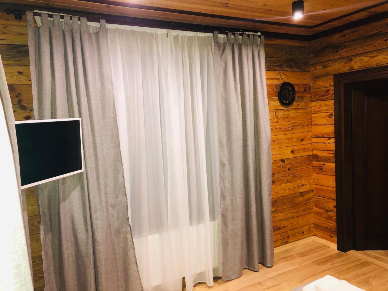 Apartamento Golden Nest Yablunytsya Exterior foto