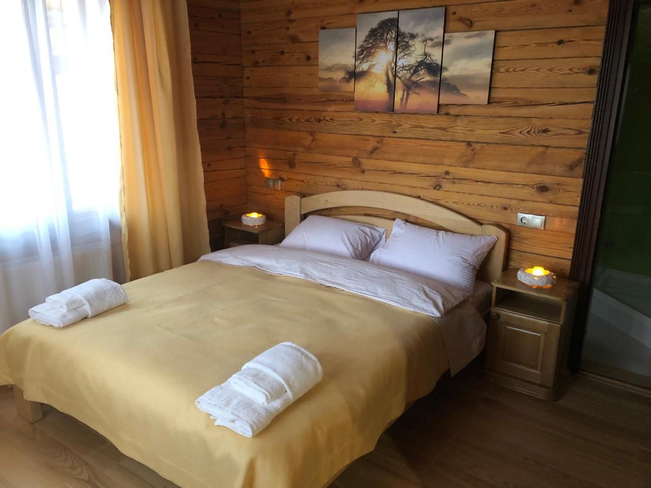 Apartamento Golden Nest Yablunytsya Exterior foto