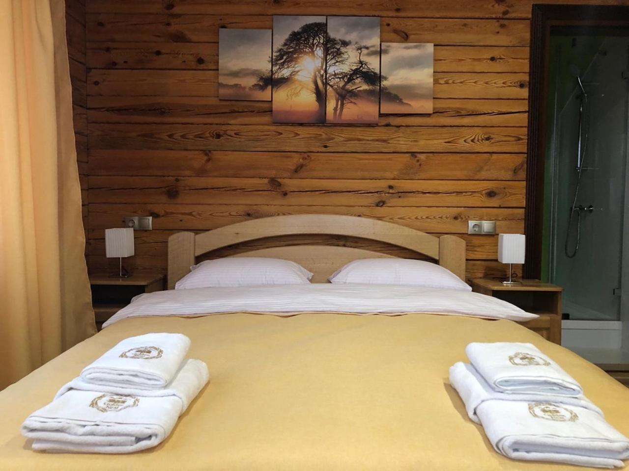 Apartamento Golden Nest Yablunytsya Exterior foto