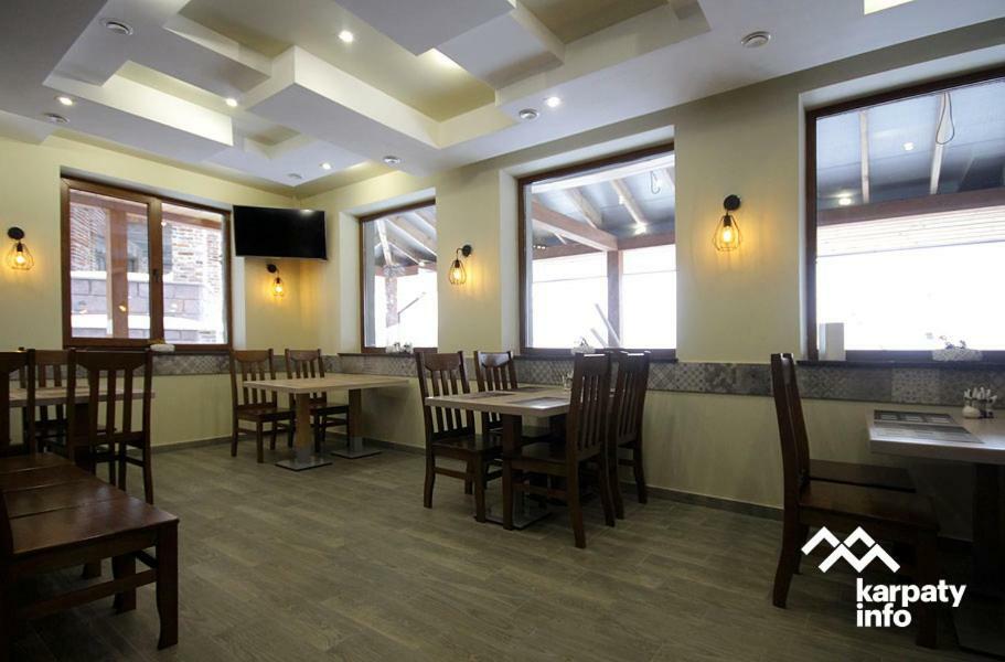 Apartamento Golden Nest Yablunytsya Exterior foto